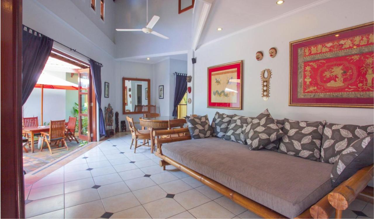 Villa Naga Maya Legian Εξωτερικό φωτογραφία
