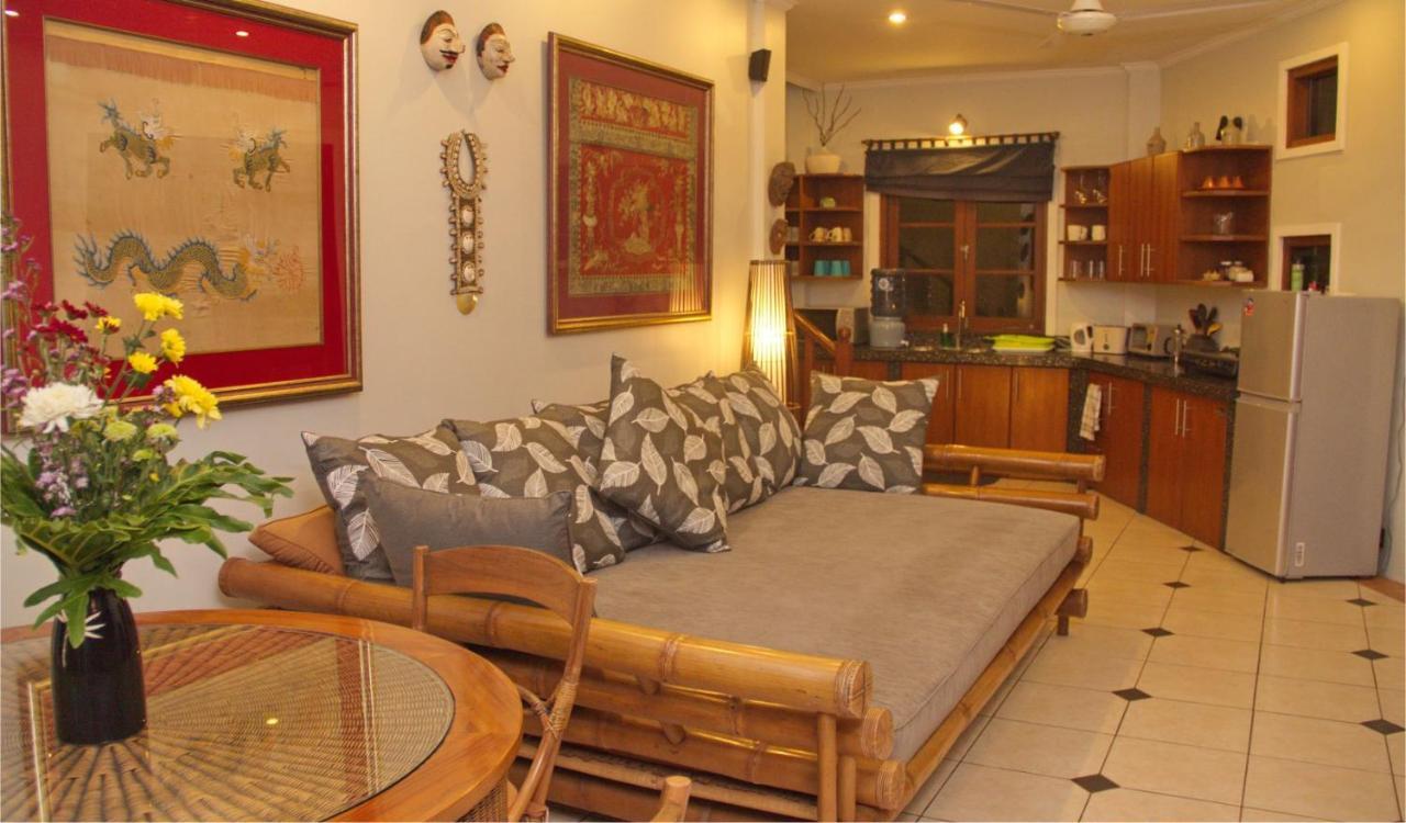 Villa Naga Maya Legian Εξωτερικό φωτογραφία