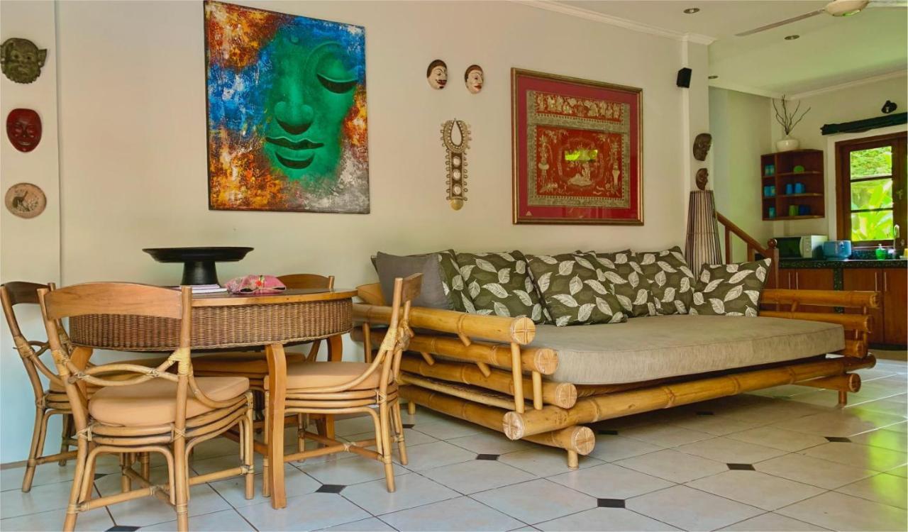 Villa Naga Maya Legian Εξωτερικό φωτογραφία